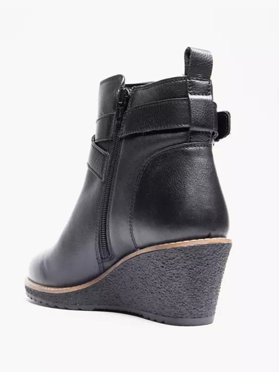 5th Avenue  Black Leather Wedge Boot with Buckle Detailing