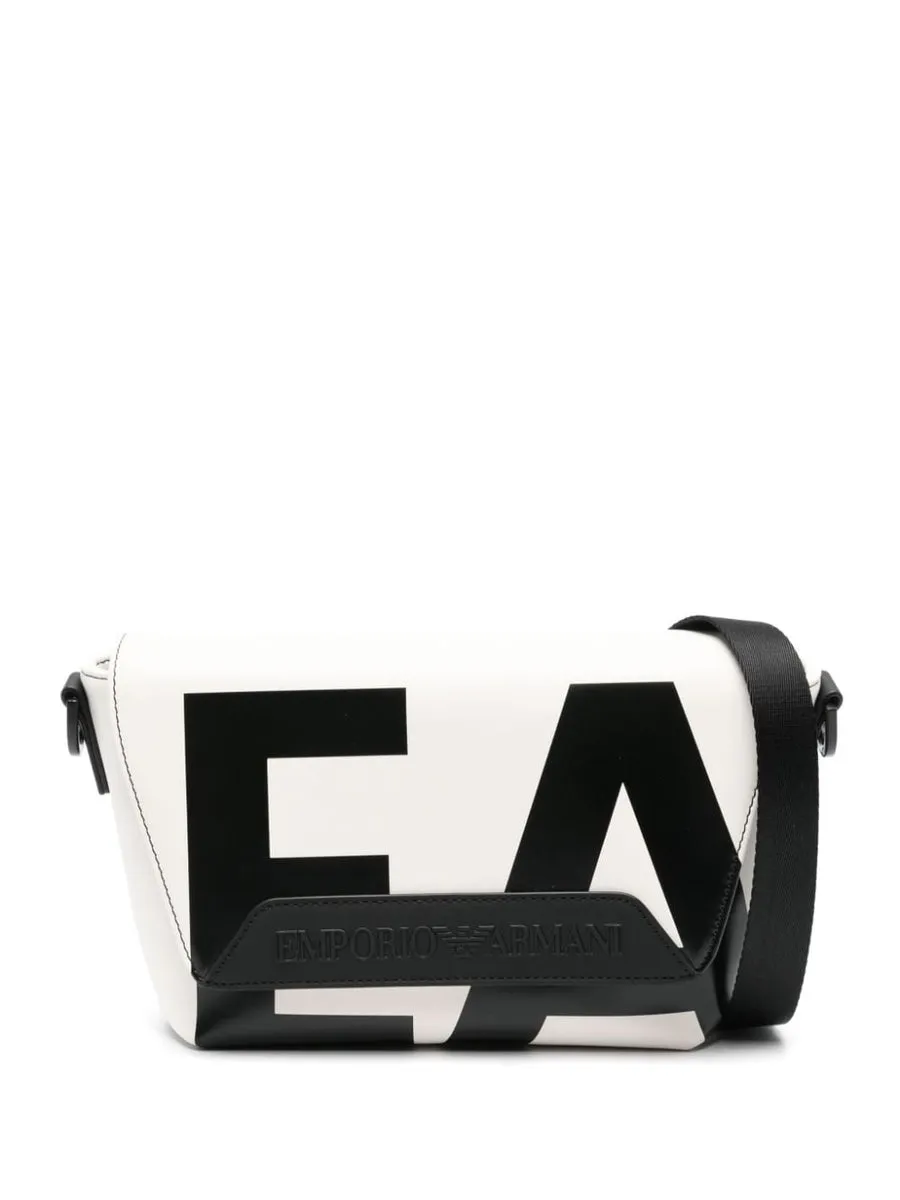 Emporio Armani    Emporio Armani Logo Leather Shoulder Bag