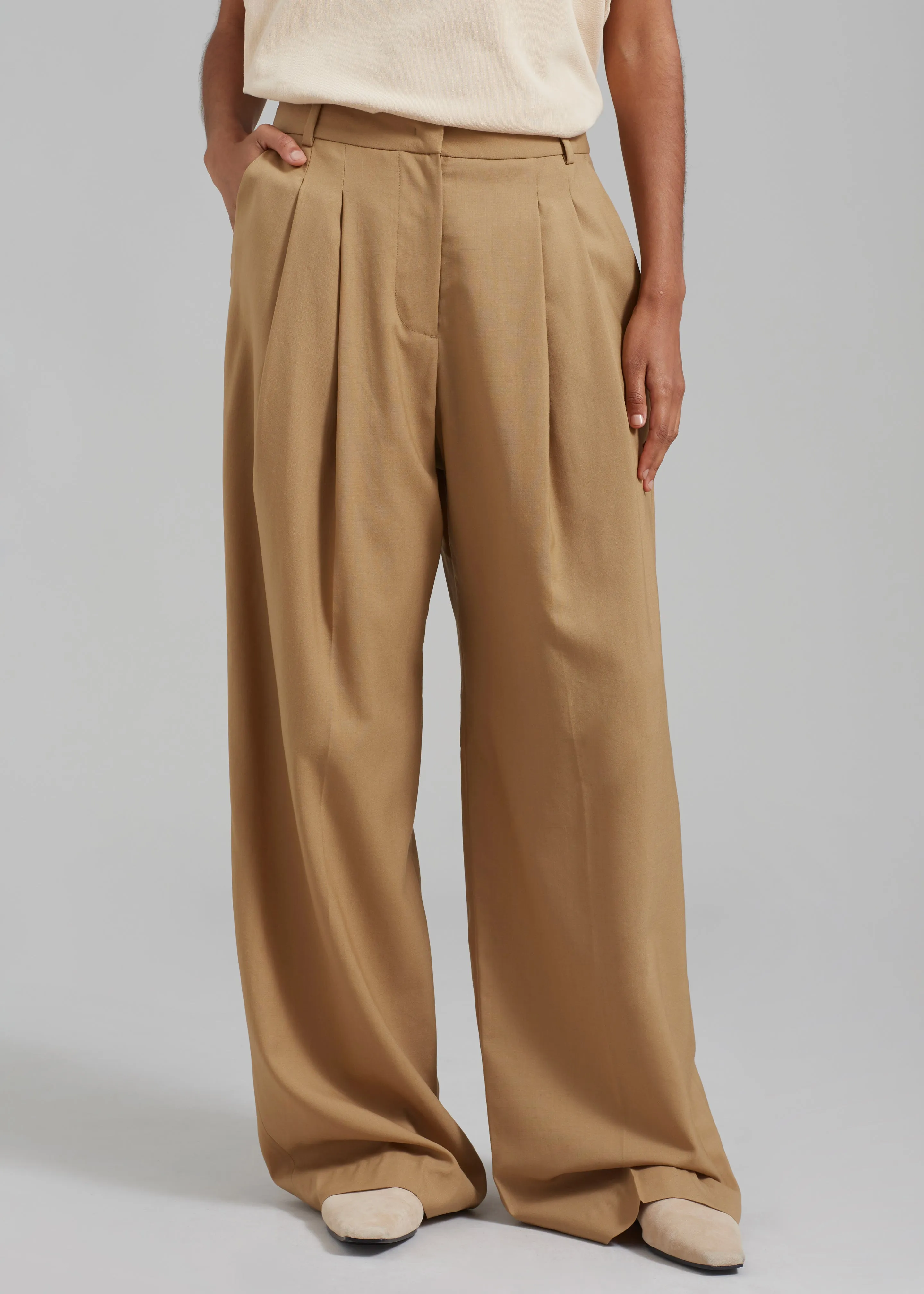 Low Classic Basic Long Trousers - Beige