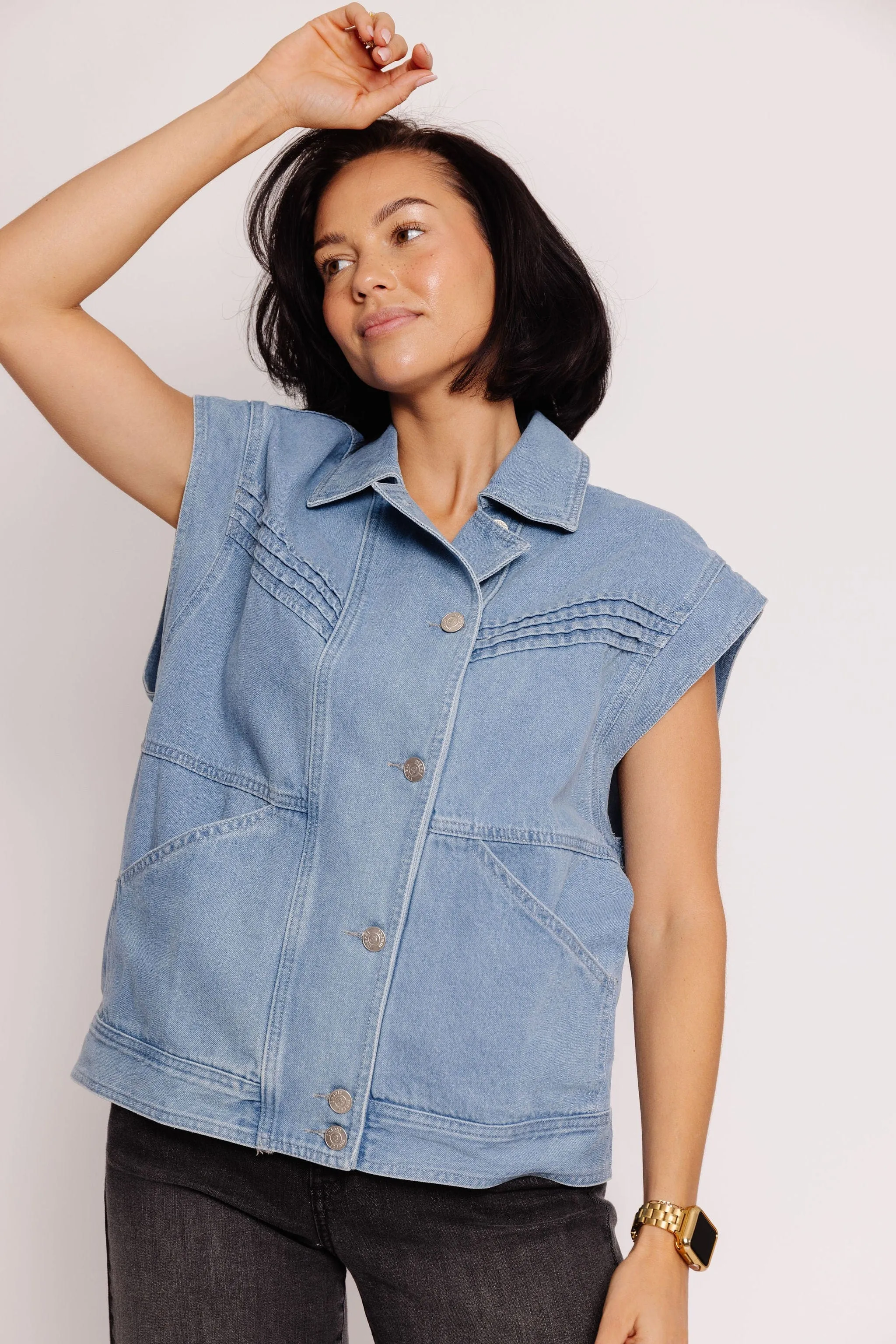 Oliver Denim Vest in Denim Blue