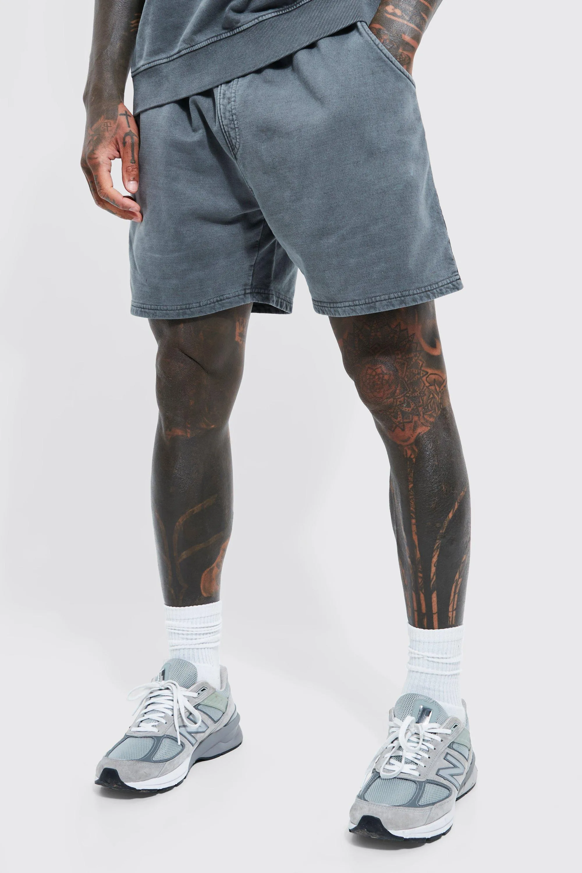 Short Relaxed Fit Garment Dyed Jersey Short | boohooMAN UK