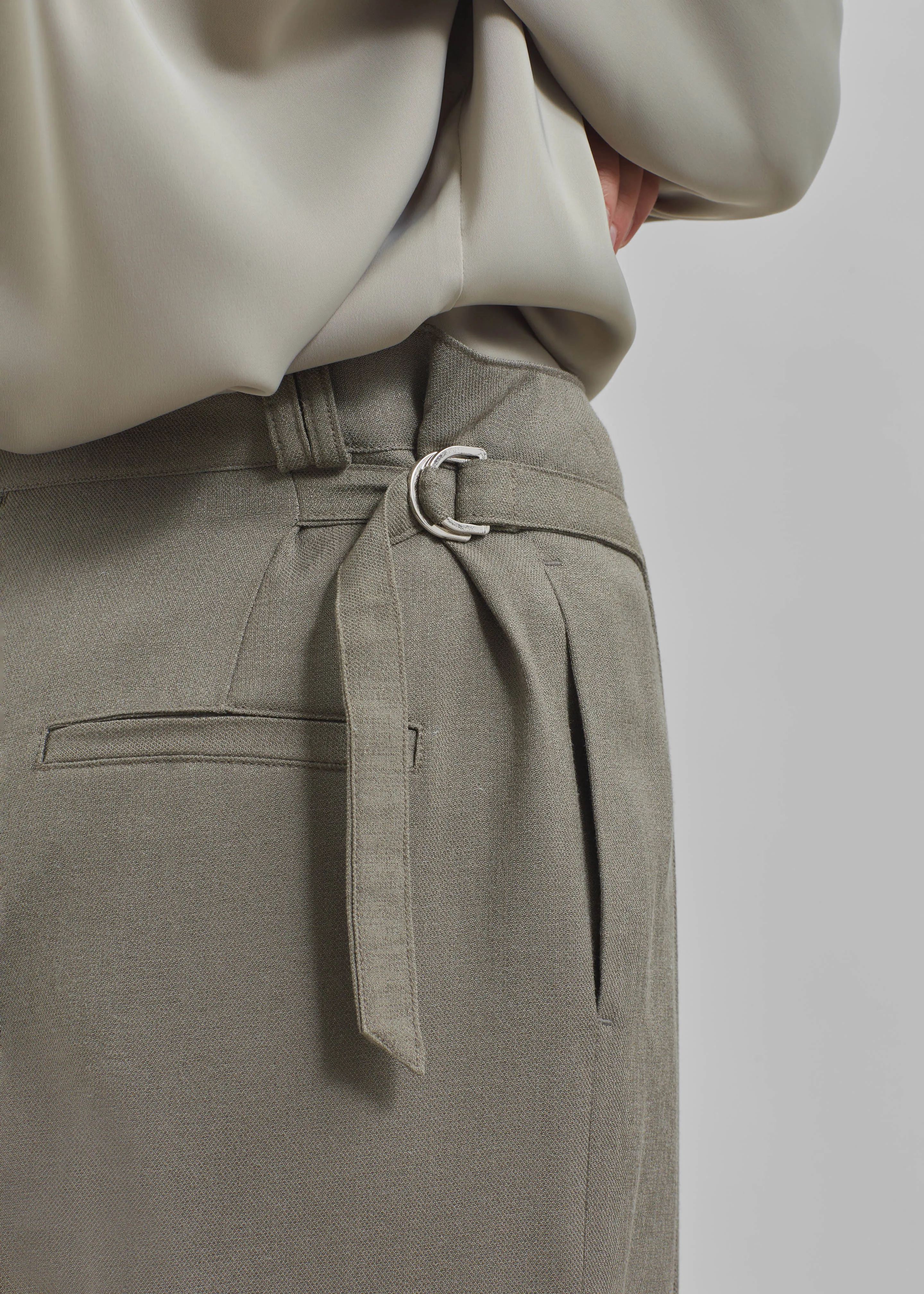 Xia Side Belt Trousers - Khaki