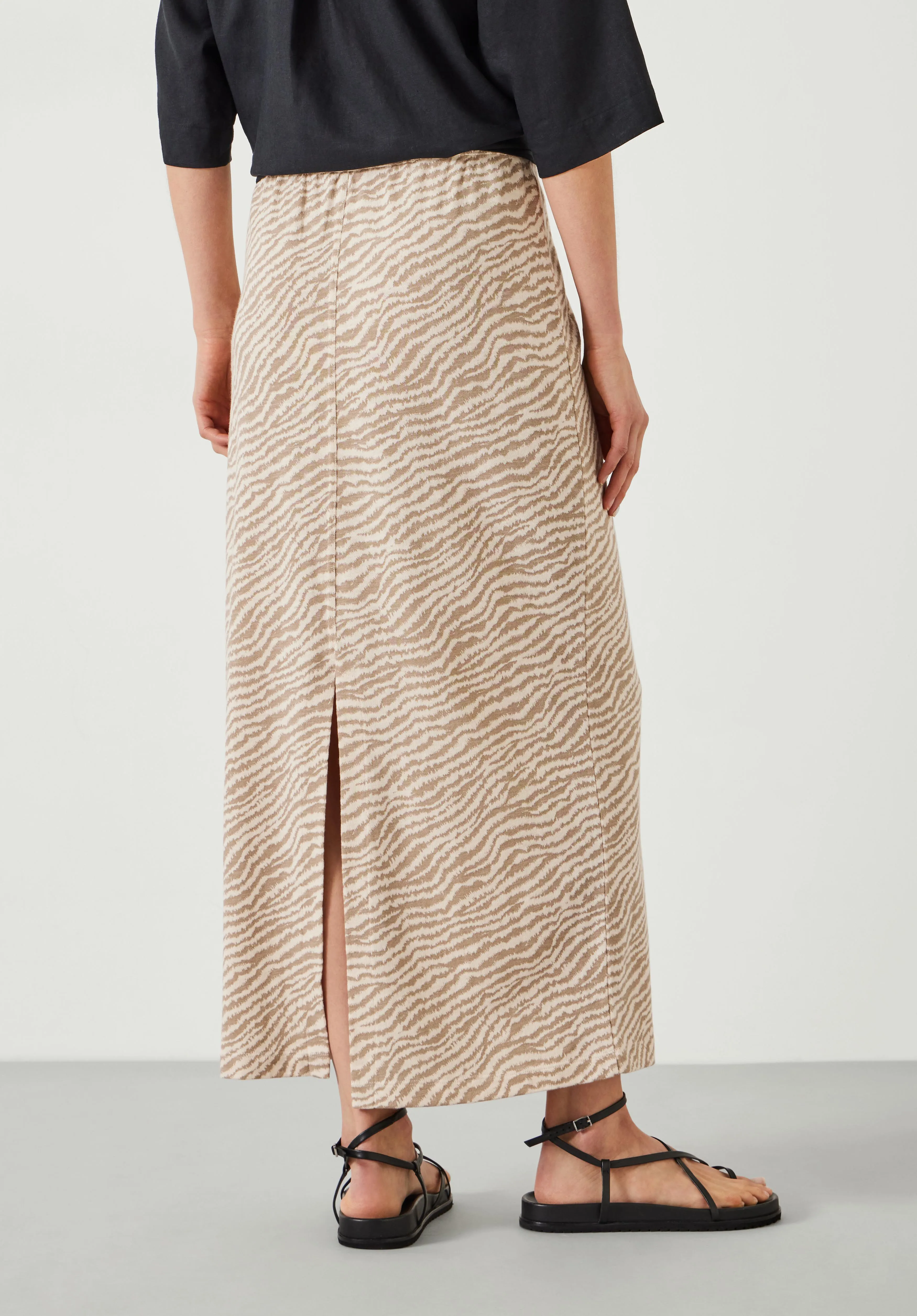 Zeena Printed Maxi Skirt