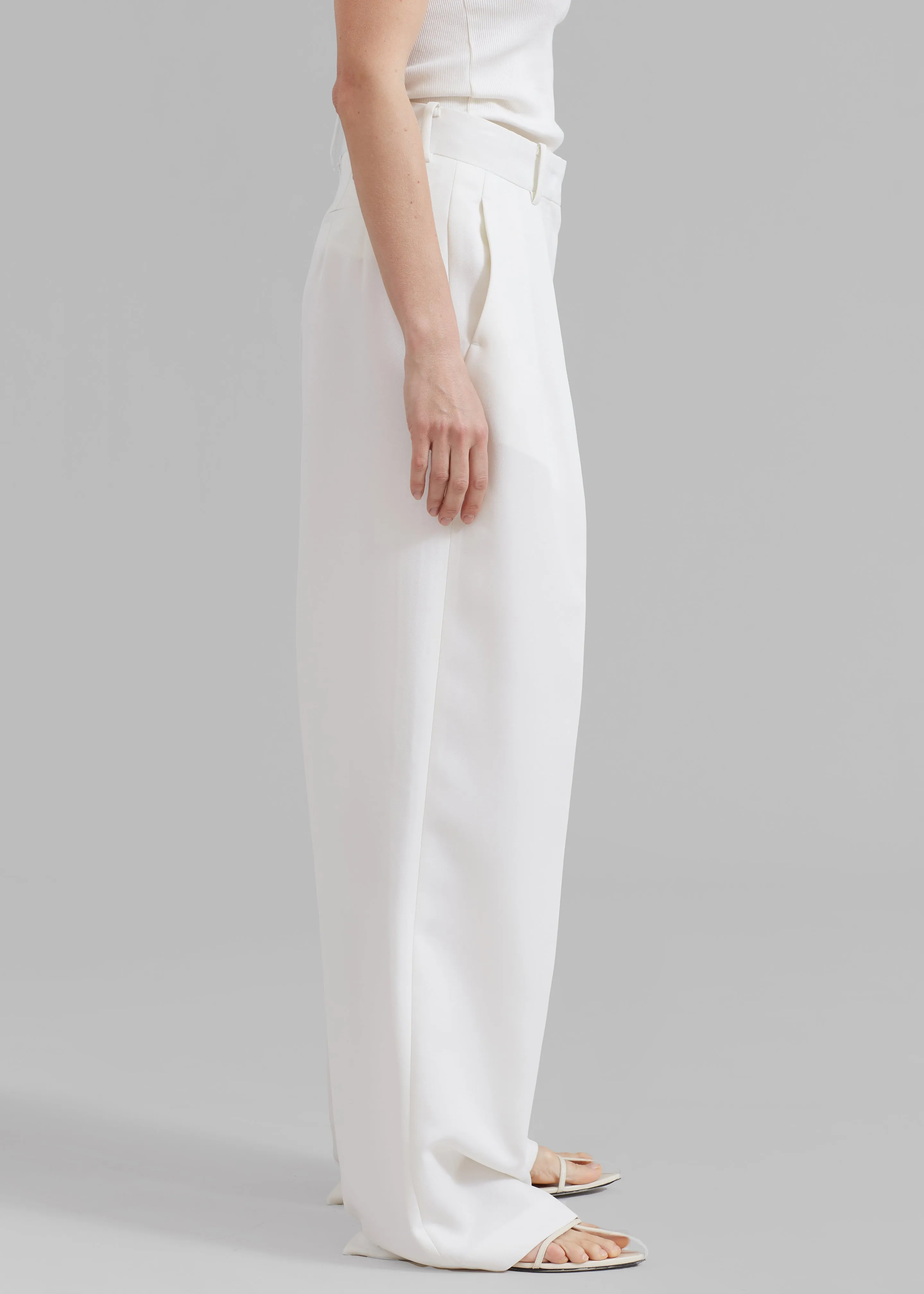 Zia Pintuck Trousers - White